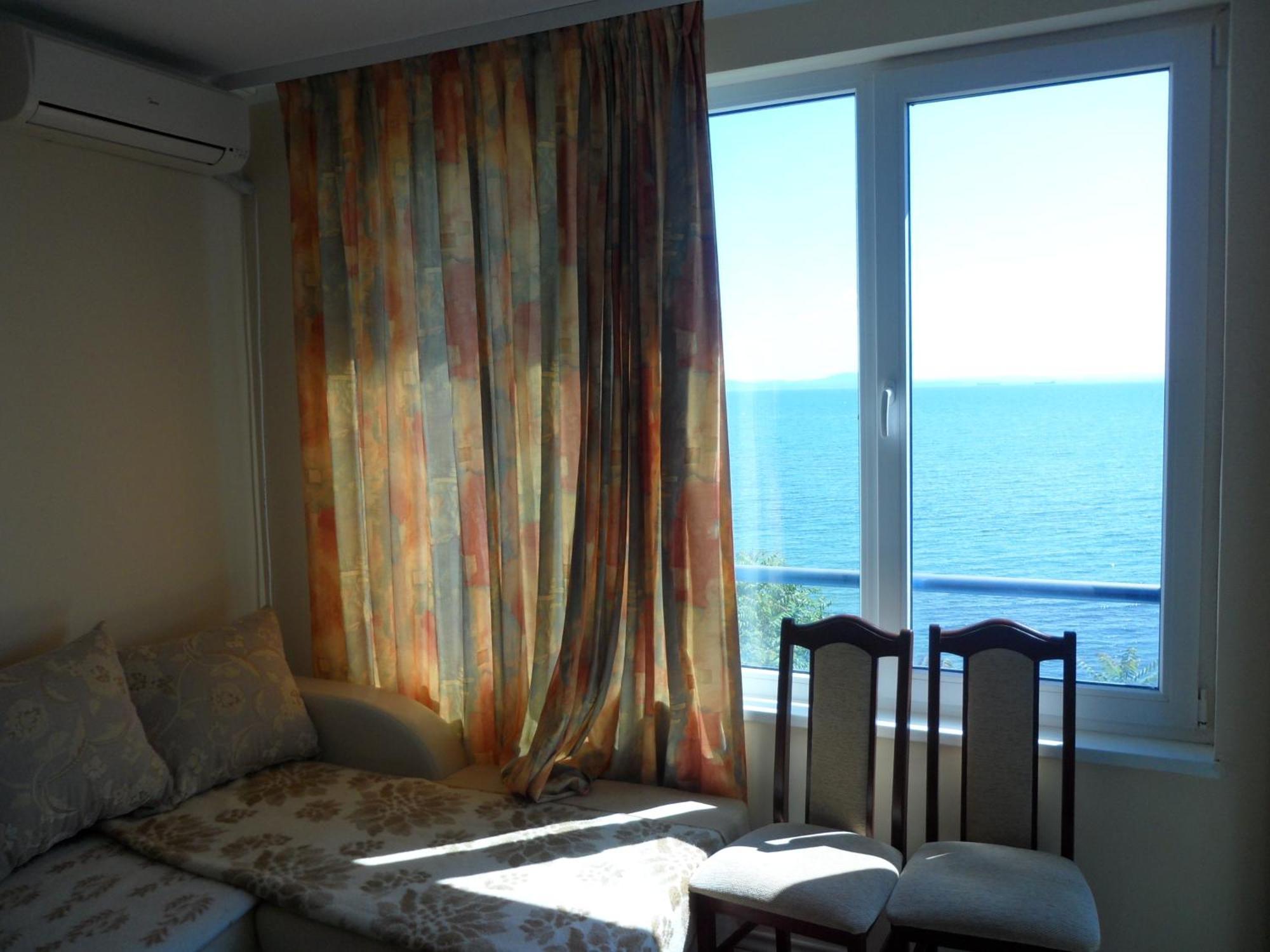 Blue Bay Palace Apart Complex Pomorie Buitenkant foto