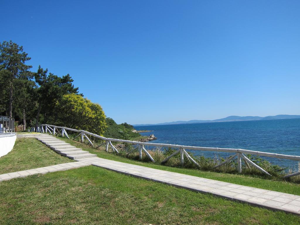 Blue Bay Palace Apart Complex Pomorie Buitenkant foto