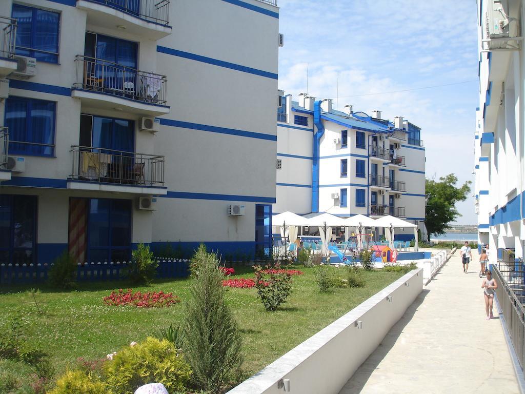 Blue Bay Palace Apart Complex Pomorie Buitenkant foto