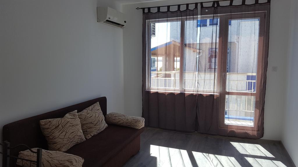 Blue Bay Palace Apart Complex Pomorie Buitenkant foto